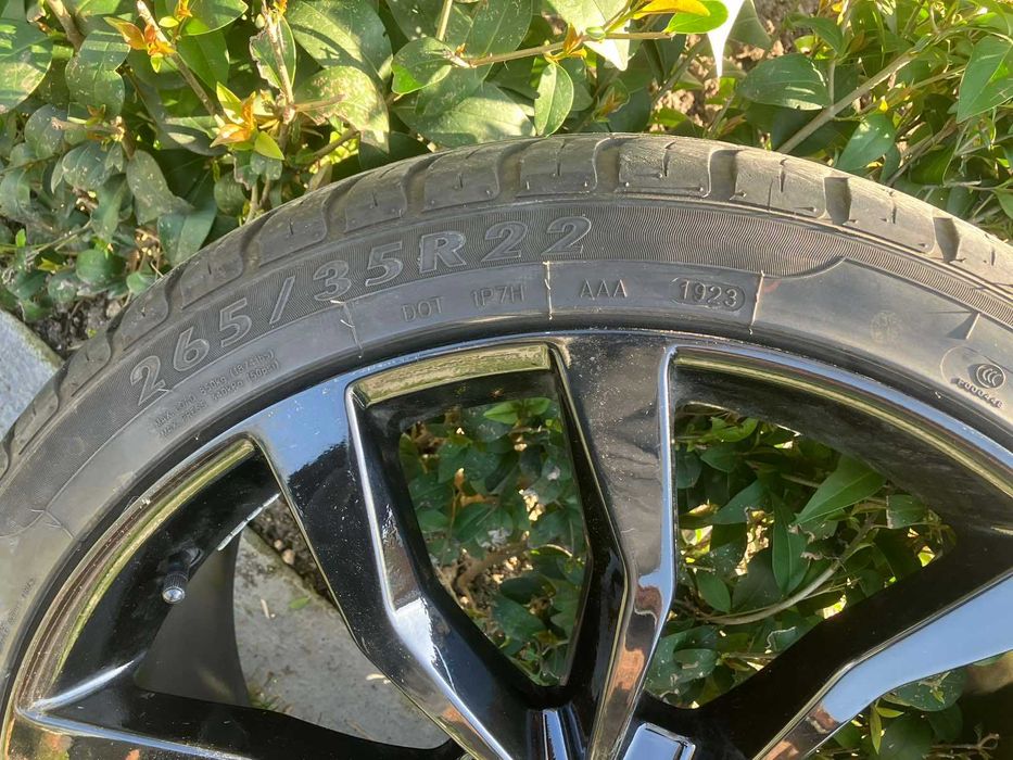 Джанти AUTEC Uteca с гуми 265 35 R22