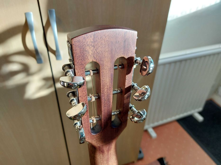 Китара Harley Benton Parlor CLP-15M lefthand лява ръка