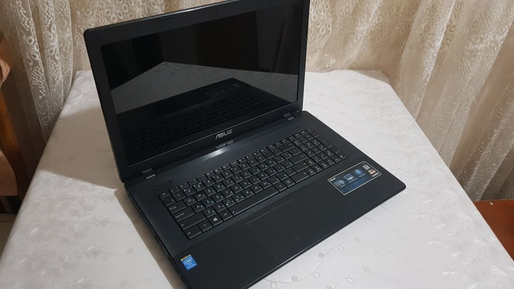 ASUS notebook realni oladigonla aloqaga chiqila narxini kelishamz