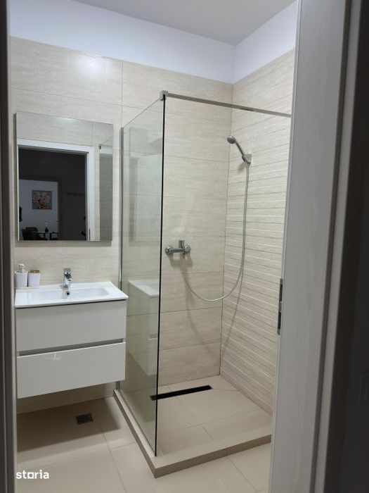 Apartament 3 camere, 70 mp, zona Rafinaria Vega