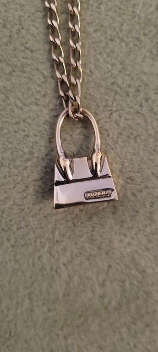 Колие на jacquemus