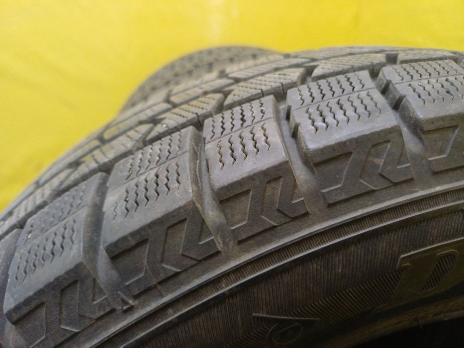 Шины 215 55 R16 DUNLOP комплект