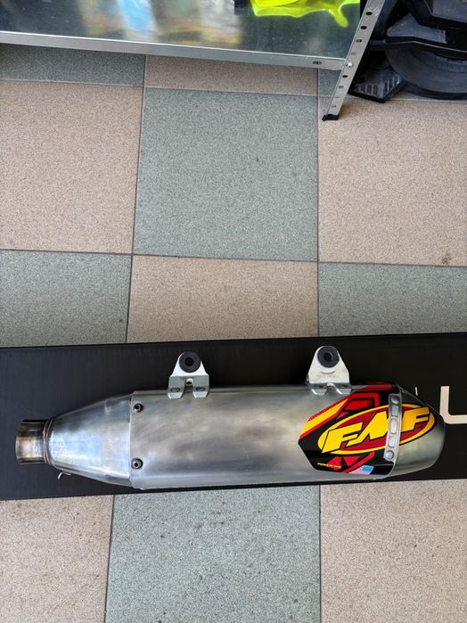 Продавам FMF PowerCore 4