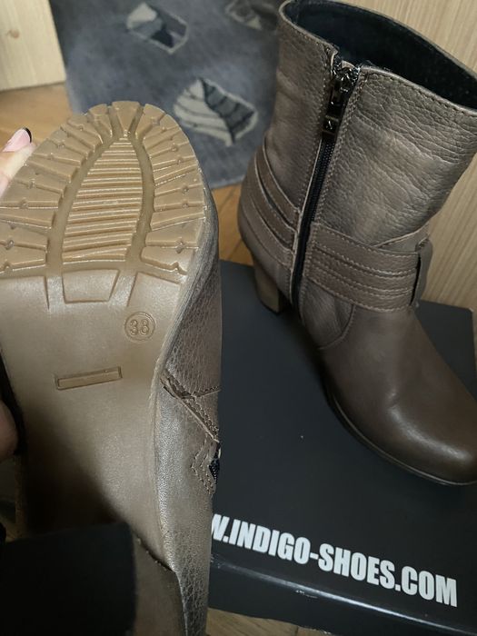 Боти от естествена кожа