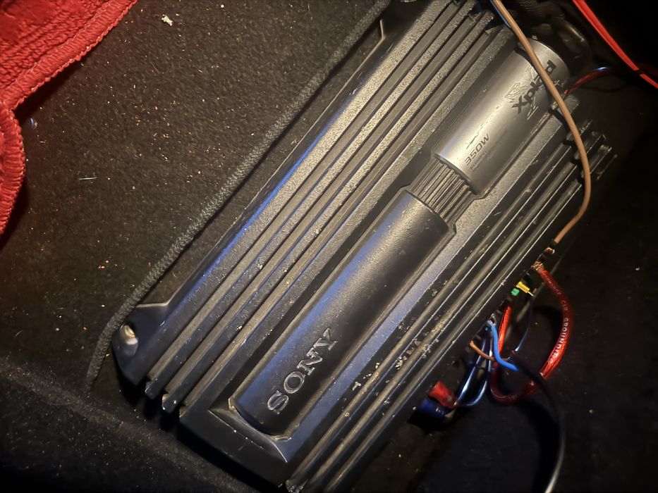 Subwoofer + amplificator  250w + 350+