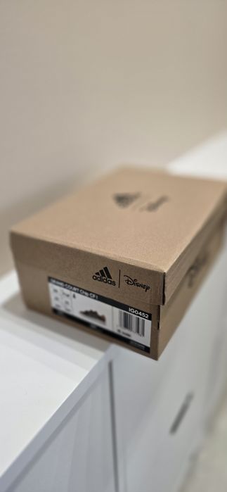 Adidas маратонки 25 номер - като нови Disney серия