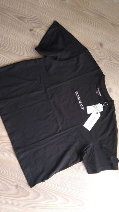Нова!!! Guess -  дамска тениска