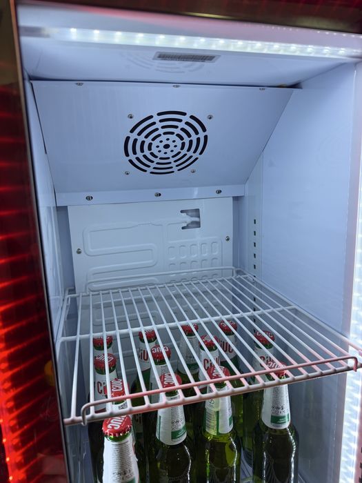 Frigider Vitrina Frigorifica profesional ca noua cu led