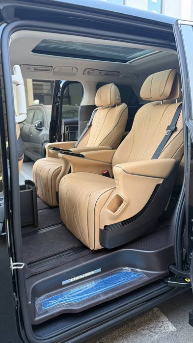 DENZA D9 2025 модель DM-i AWD Smart Driving 1020 Premium