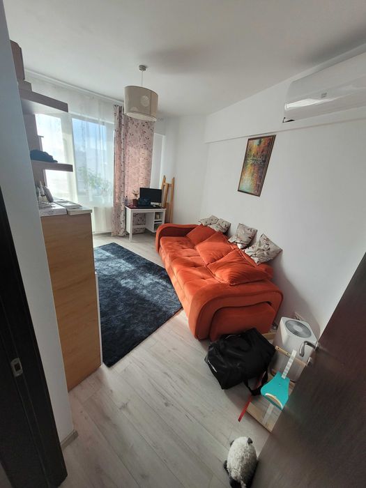 Inchiriez apartament 3 camere Aparatorii patriei