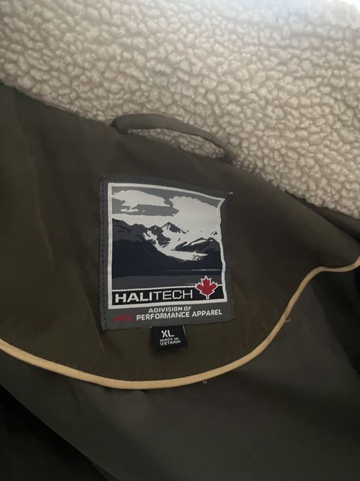 Продам женский пуховик