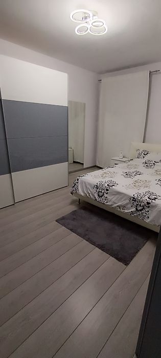 Apartament de închiriat 2 camere open space
