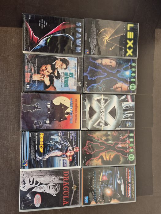 Vând 10 casete video colectie Actiune,Sf,Groaza, Crime