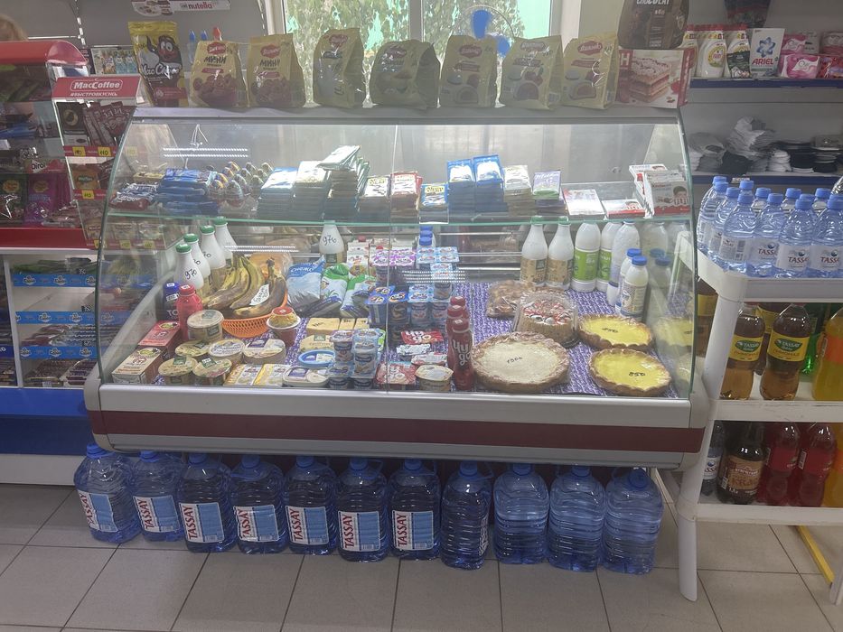 Продам витрины холодильные