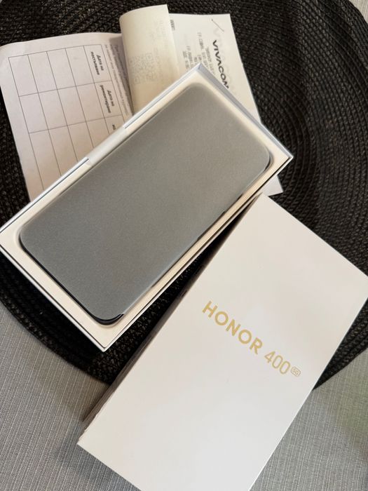 Телефон honor 400 чисто нов
