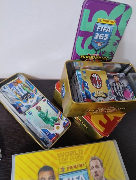 cartonașe panini adrenalyn 2026.