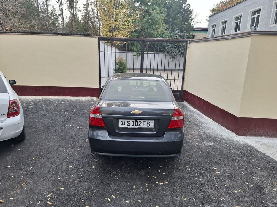 Автомобиль nexia 3