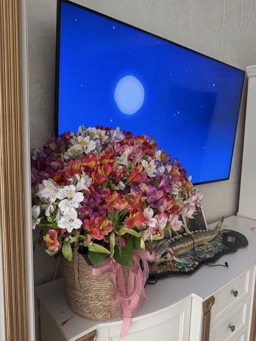 Букет цветов, мне подарилИ