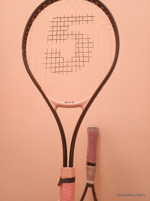 Две ракети за тенис по 18 лв бр