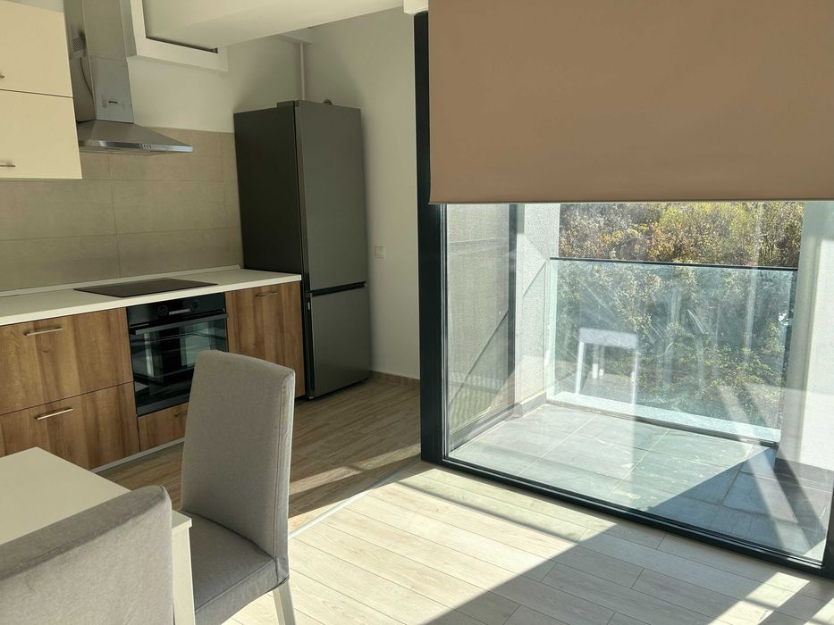 Inchiriez apartament 2 camere, imobil Forest On, Baneasa, sector 1