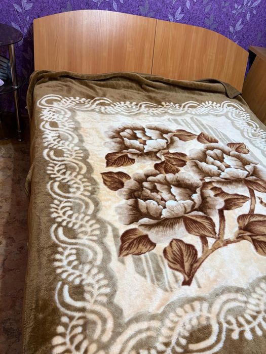Отдам кровать имееться спальный отсек!