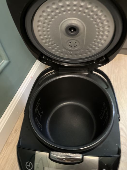 Мультиварка новая