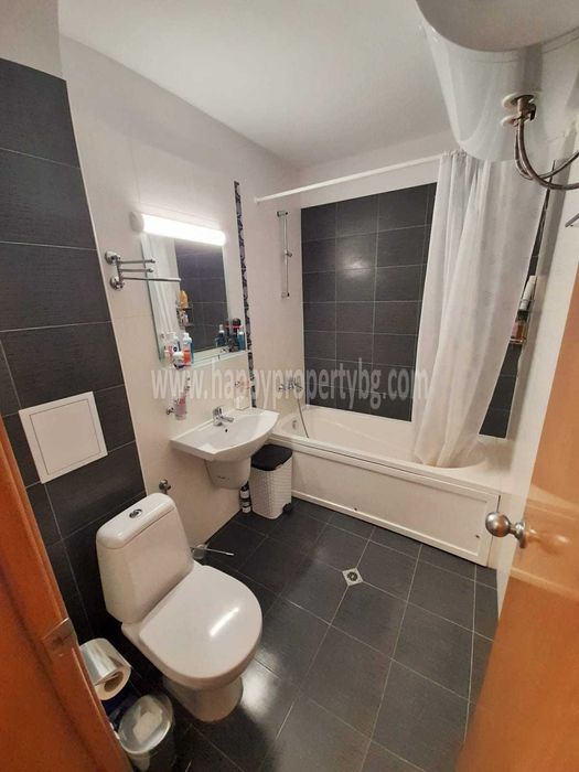 Продава се Двустаен апартамент в Свети Влас - 63 кв.м за 1223 €/кв.м - Снимка #11