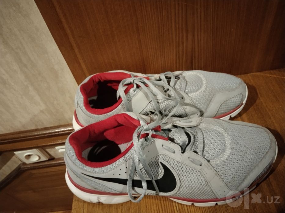Кроссовки мужские . Nike . Размер 42