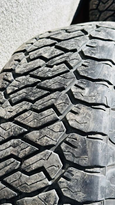 Продам комплект колёс с дисками