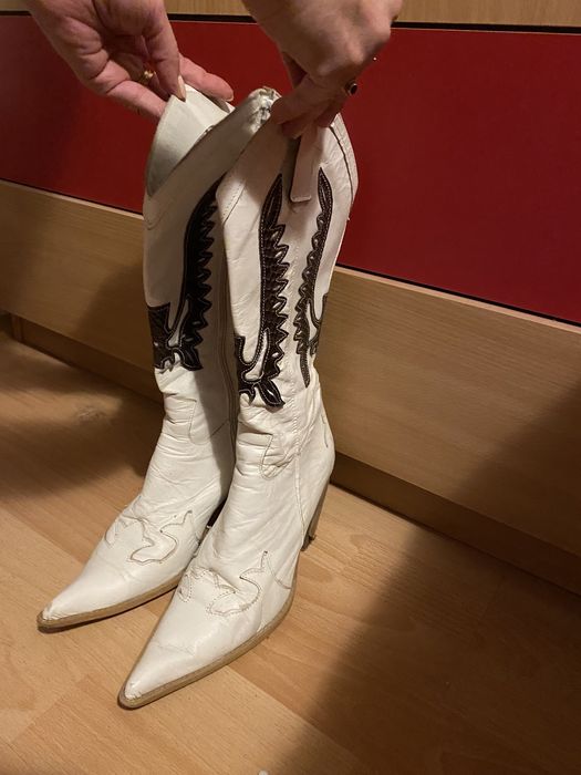 Cizme piele marimea 37 albe cu model