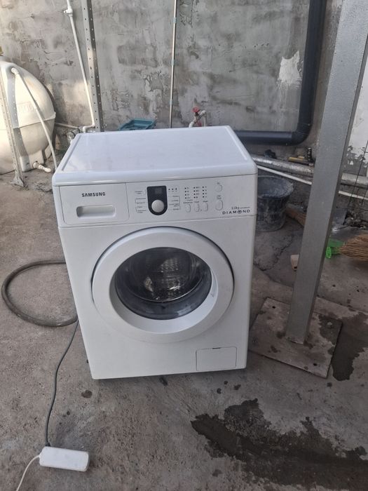 Продаю стиральную машинку samsung diamond 6кг