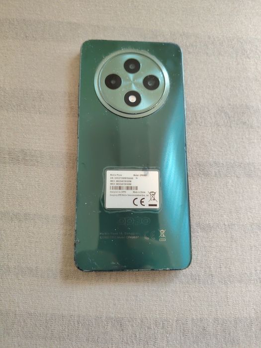 Oppo  reno  12 F