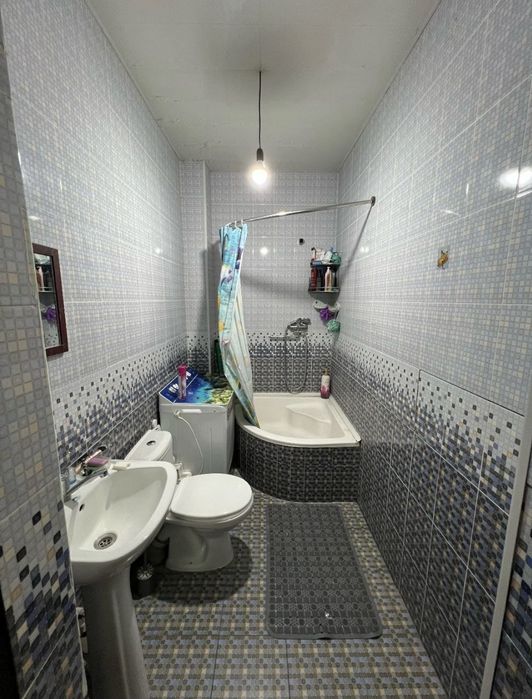 КОРАСУ- 3 да янги курилган уйда 2-хонали квартира сотилвотти