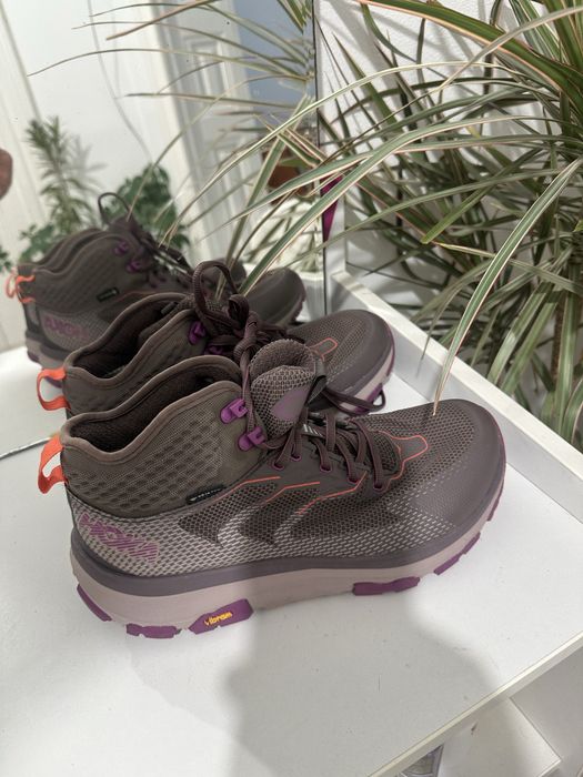 Ghete hoka originale  America 41 , 42  si 36 !Water proof