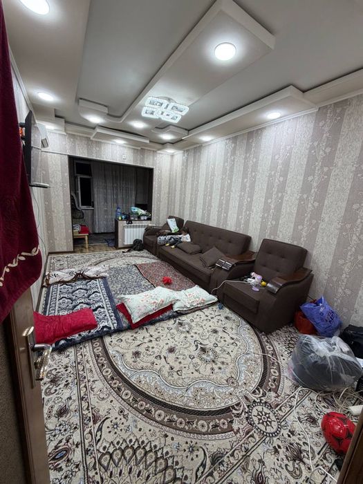 60 m2 2 xonaliy 2 ta balkomliy Uy sotiladi