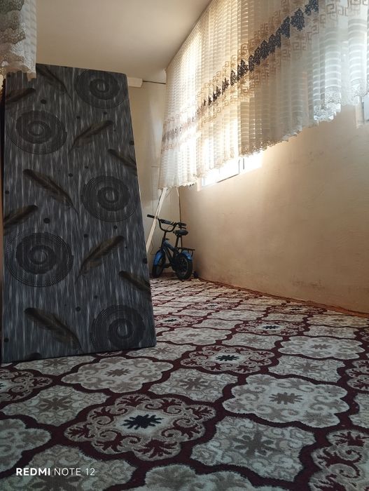 3 mikrarayonda 2 xonali uy sotiladi 34.000