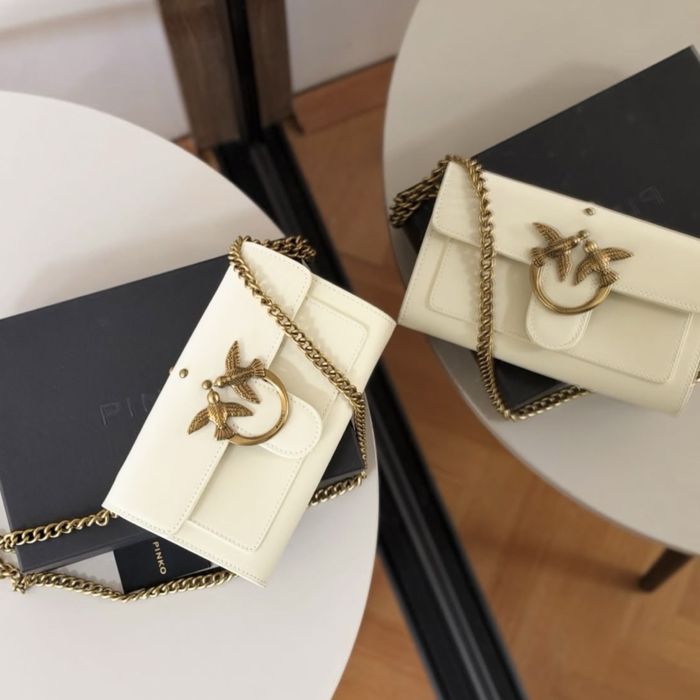 Бяла чанта Pinko