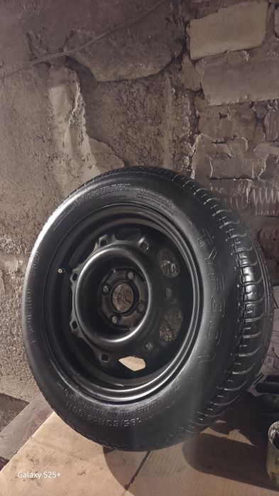 Продам колесо на запаску