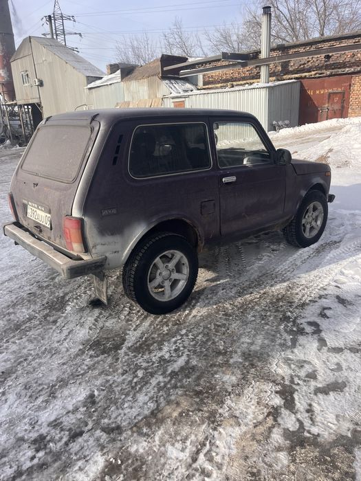 Продам ниву 21213