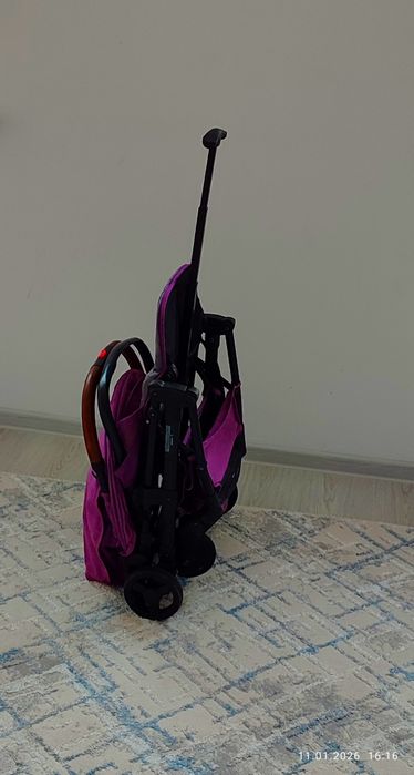 Коляска чемодан прочная