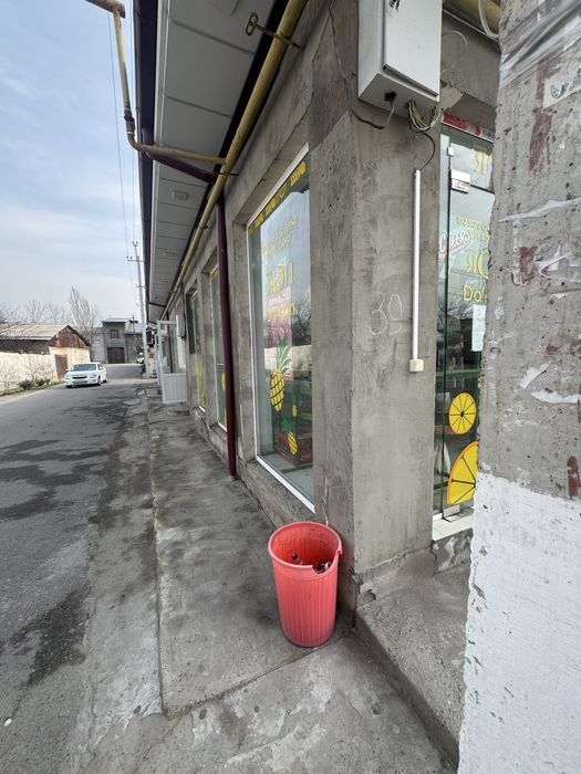 oziq ovqat dokon sotiladi