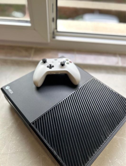 Xbox One | Controler inclus | Joc cadou