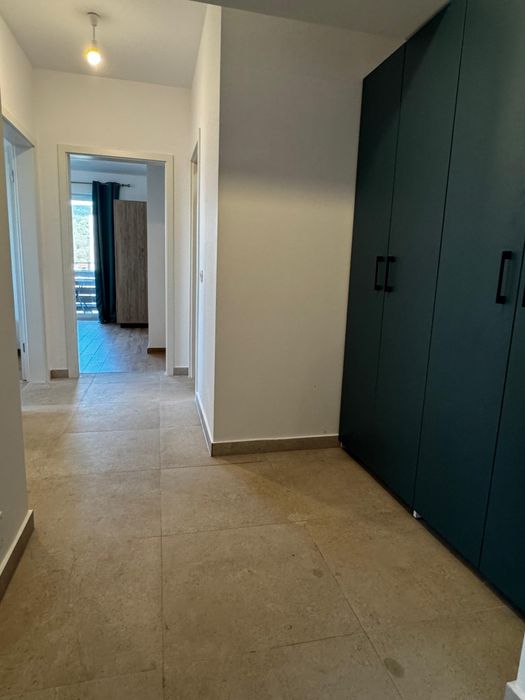 Apartament 3 camere, loc de parcare si boxa  de închiriat, Rasnov, Radsor Residence