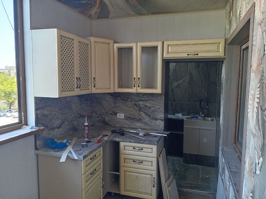 Реставрация дверей, лестниц.  Малярка