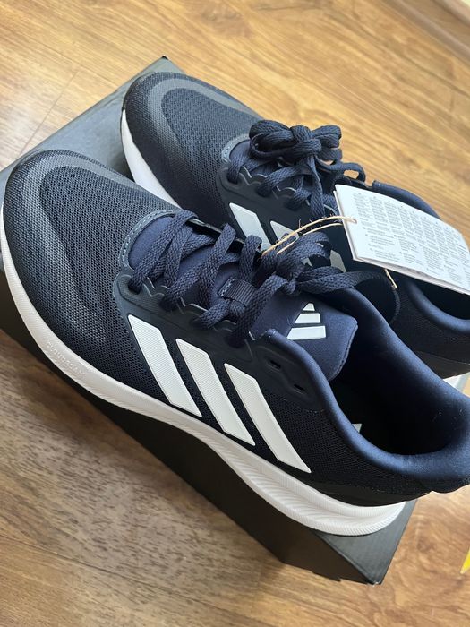 Оригинални маратонки нови