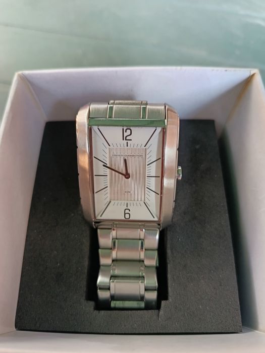 Продавам часовници работещи