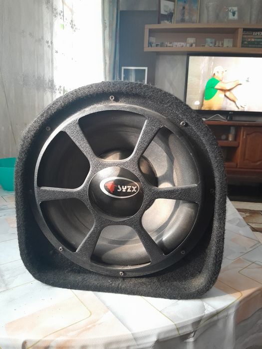 Продам саббуфер б/у