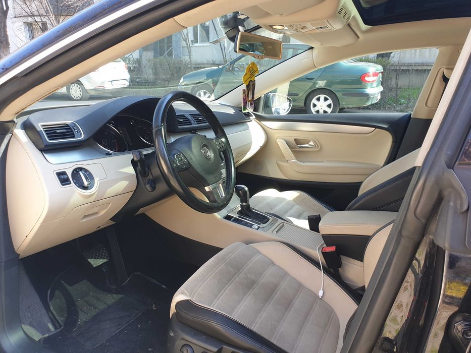 Volkswagen Passat CC 2.0 TDI 5 locuri 4Motion 2011
