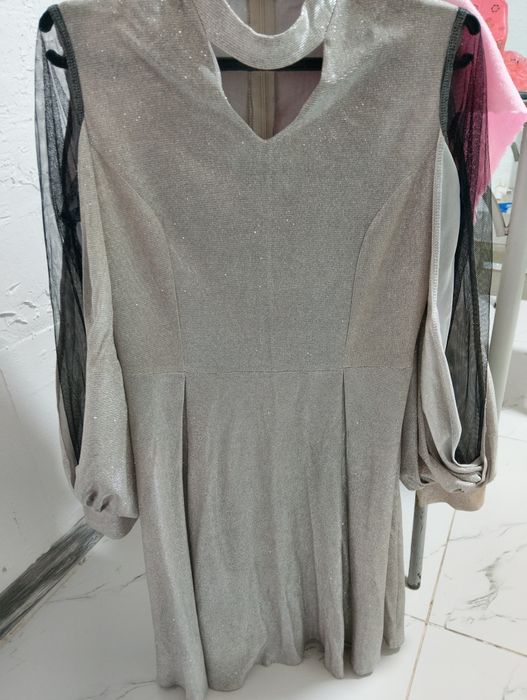 Продам новогоднее платье