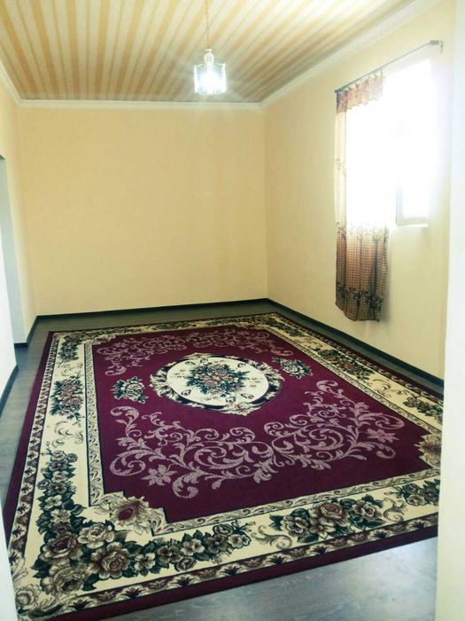 Ховли жой сотилади. 2 сотик 2 хона 1 дализ қилиб бўлиб сотилади 400млн